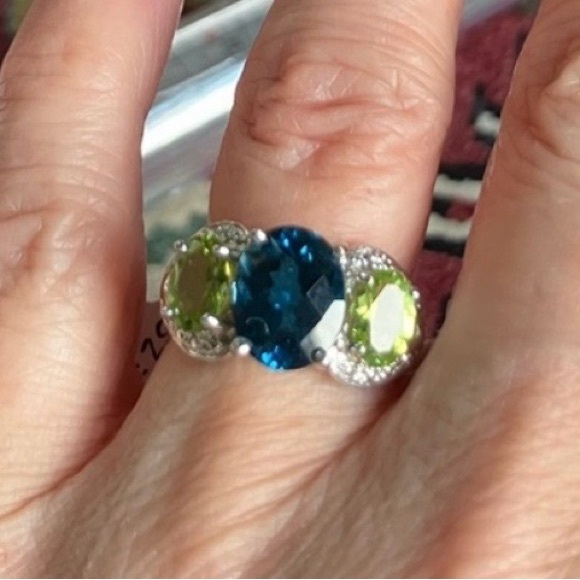 For You 💙💙💙 Clyde Duneier (CID) Blue Topaz Peridot 925 Ring w/ Zircon Accents - Picture 16 of 16